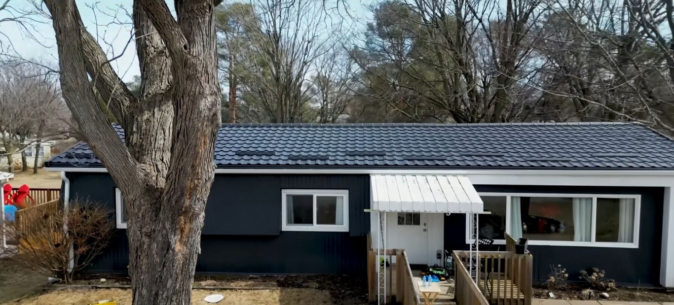 Professional roof installation in Cooper City, FL